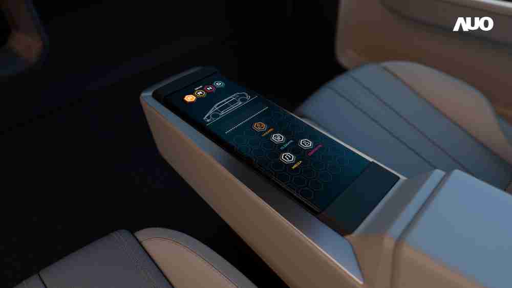 z6尊龙以人性化设计打造多变形态中控显示(Morphing Center Control)，，，不使用时仅平面显示信息，，进行操作时，，，，显示器则会动态隆起，，，，转变成3D实体按钮，，，，并有触觉回馈，，，，展示人机互动新体验